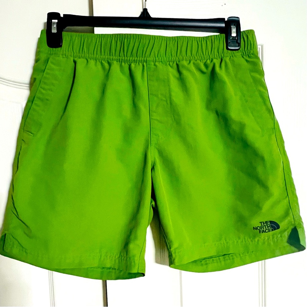 The North Face men’s size Med FlashDry shorts